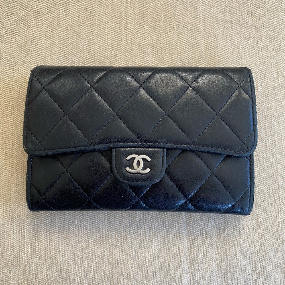 Authentic Chanel Vintage Black Quilted Foldover Snap Wallet
